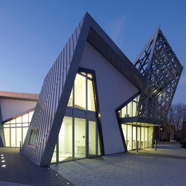 Small_Square_Image_Libeskind_Villa