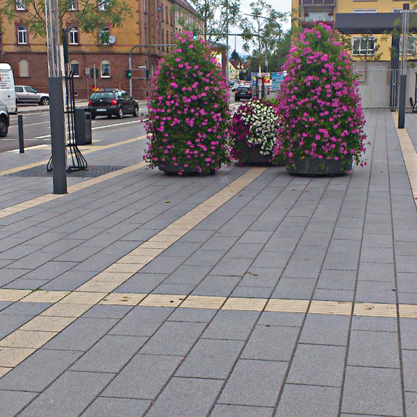 Jointement de paves – Place De La Gare, Landau